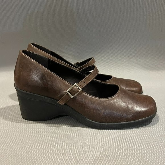 Jessica Vintage Mary Jane Brown Wedges | Size 7 - Picture 2 of 7